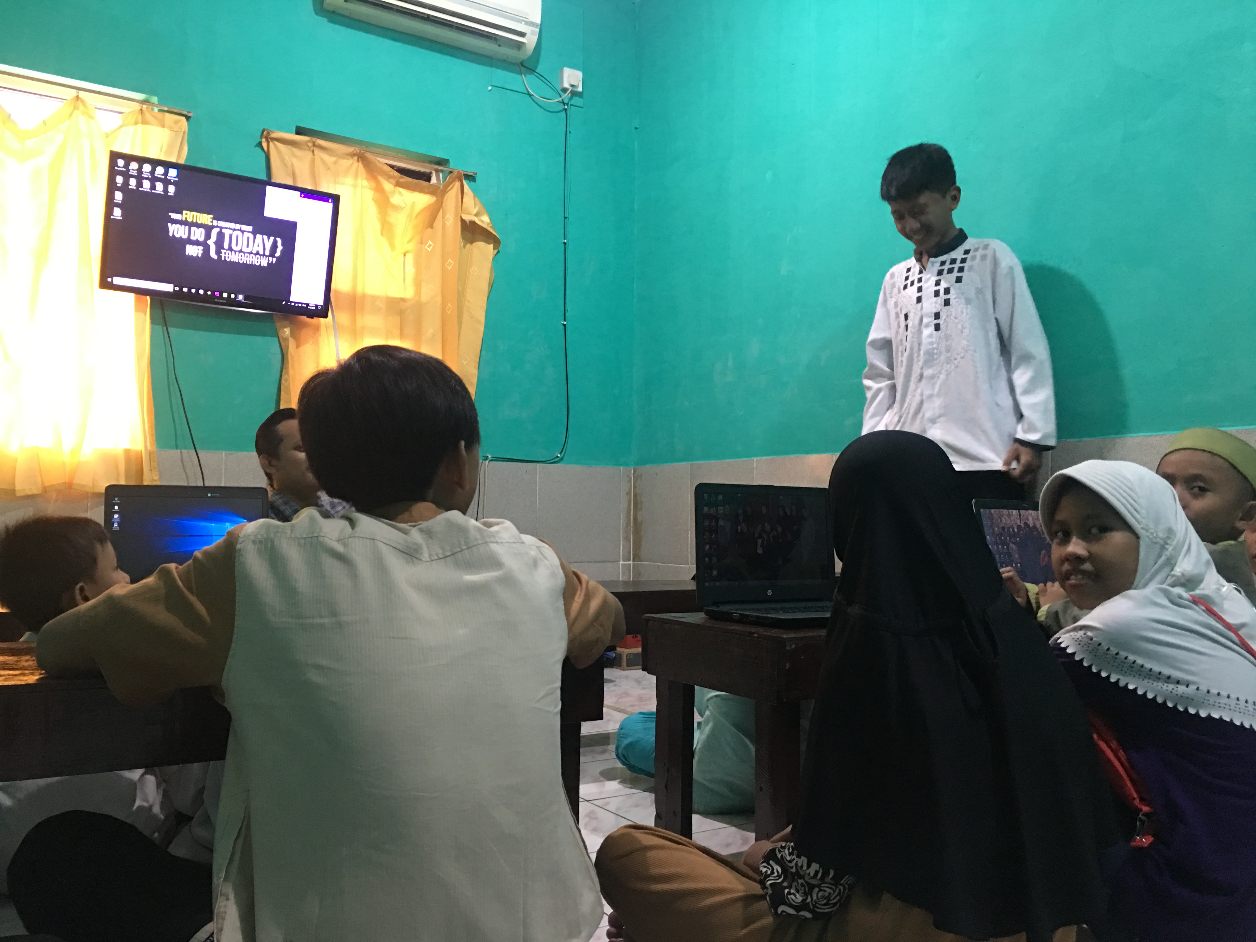 Belajar Bersama Anak-Anak Surga